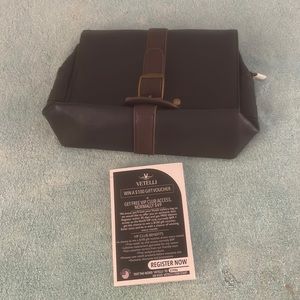 Vetelli toiletry bag